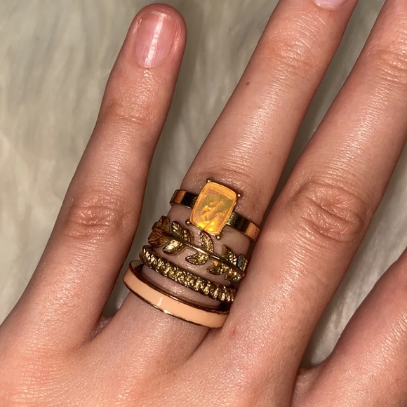 Rustic vintage ring set - Picture 2 of 4